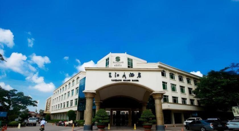 San Jiang Grand Hotel Vientiane Exterior photo
